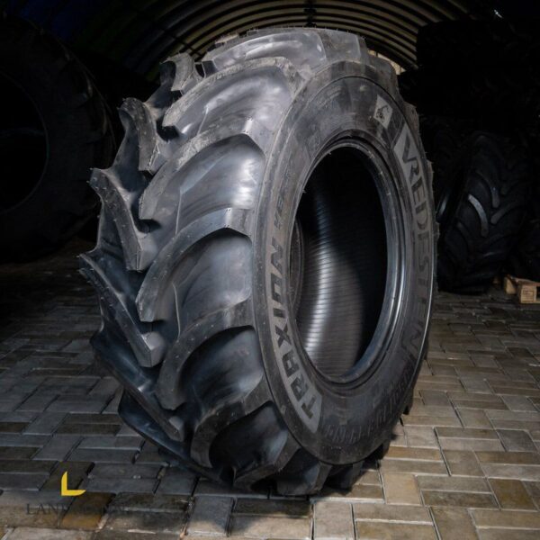 Шина 460/70R24 (17,5LR24) 159A8/B Traxion Versa TL Vredestein - Зображення 5